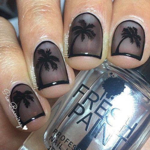 szare paznokcie palmy