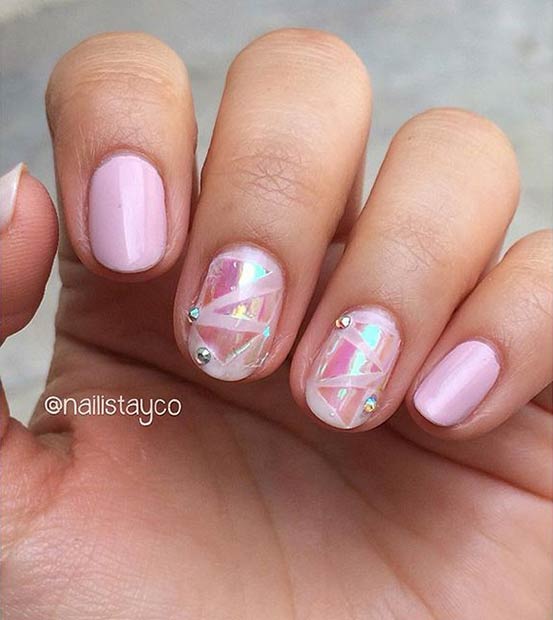 rozowe-glass-nails