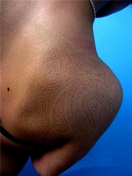 bialy-tatuaz-henna